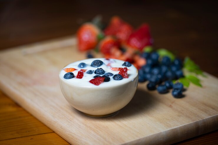 fruits with yogurt